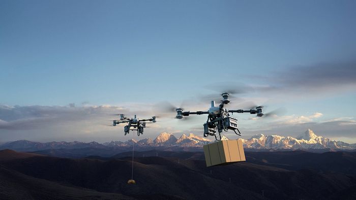 DJI FlyCart 100 chính thức ra mắt