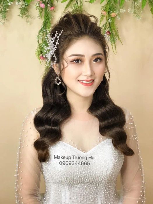 Tác phẩm trang điểm cô dâu thanh lịch từ Studio Wedding HAI TONY