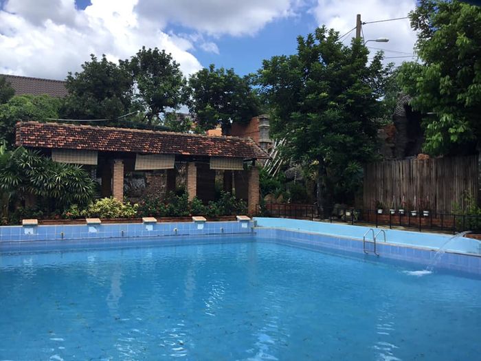 Hình ảnh Vườn Pháp 2 Homestay - Hồ bơi xanh ngắt giữa khuôn viên xanh mát