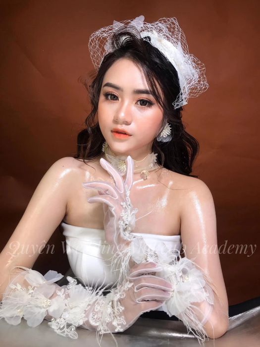 Bộ sưu tập hình ảnh cô dâu lộng lẫy của QUYÊN Wedding Makeup Academy