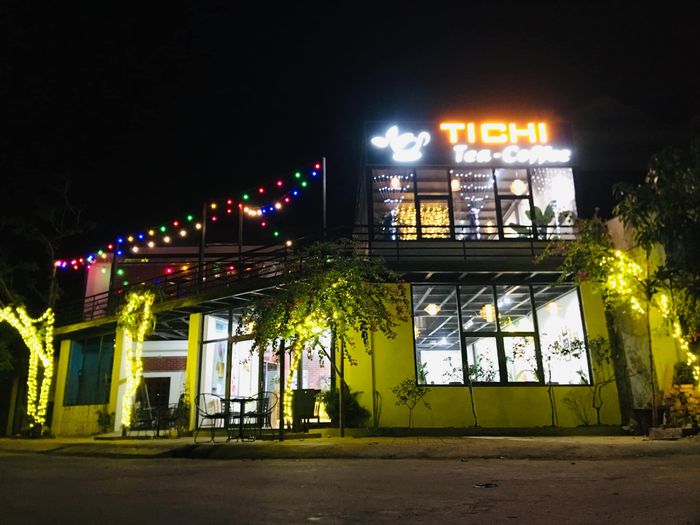 Không gian sang chảnh tại TICHI Tea - Coffee