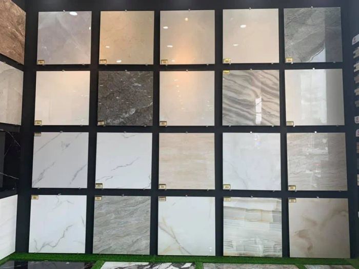 Không gian trưng bày đa dạng mẫu mã tại Showroom Miền Trung
