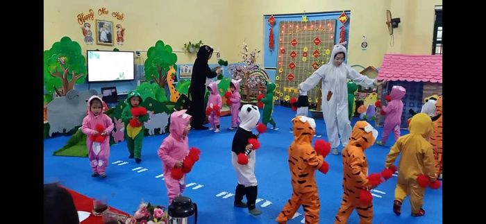 Trường Mầm non Bắc Sơn A ảnh 2 – Không gian sân chơi xanh mát, nơi trẻ hòa mình với thiên nhiên và sáng tạo không giới hạn.