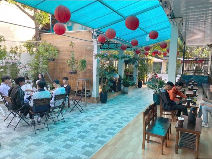 Không gian xanh mát tại The Garden Tea & Coffee