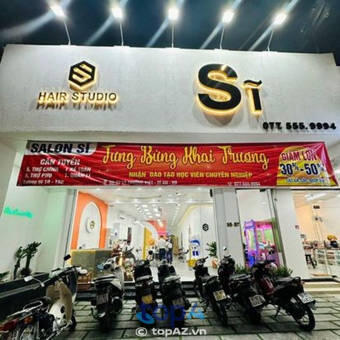 Sĩ Hair Salon - Điểm hẹn vàng cho những ai đam mê làm đẹp tại Dĩ An, nơi hội tụ tinh hoa của ngành tóc với phong cách phục vụ đẳng cấp.