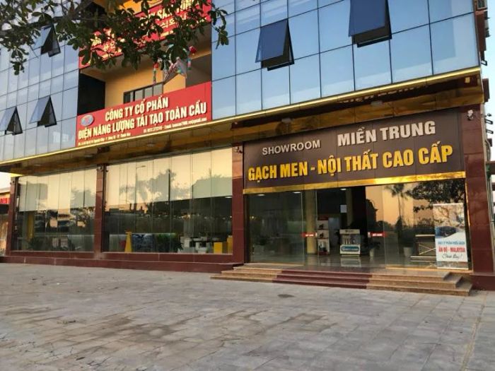 Không gian trưng bày ấn tượng với những mẫu gạch đặc sắc tại Showroom Miền Trung