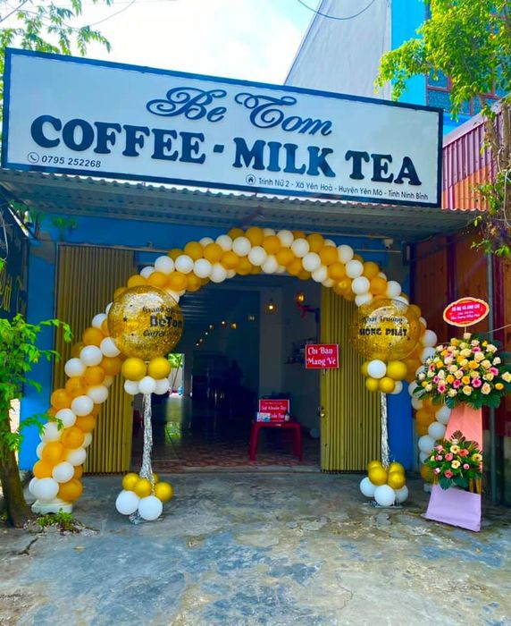 Không gian trẻ trung tại BeTom Coffee & Milk Tea