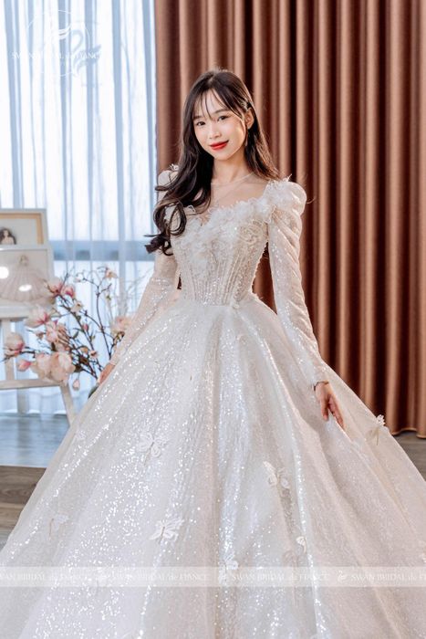 BST váy cưới tinh tế tại SWAN Bridal de Fiancé