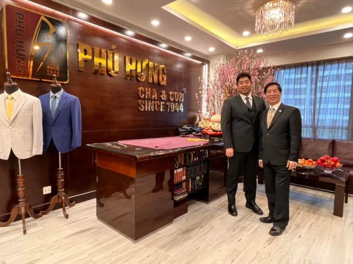 Phú Hưng Cha và Con – Khắc họa thần thái quý ông trong từng góc máy