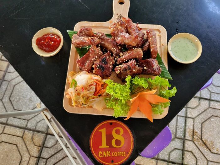 Không gian nhộn nhịp tại QNK Beer - Ảnh 3