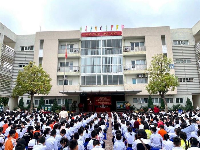 Cơ sở vật chất khang trang tại Trường Tiểu học Thạch Bàn B