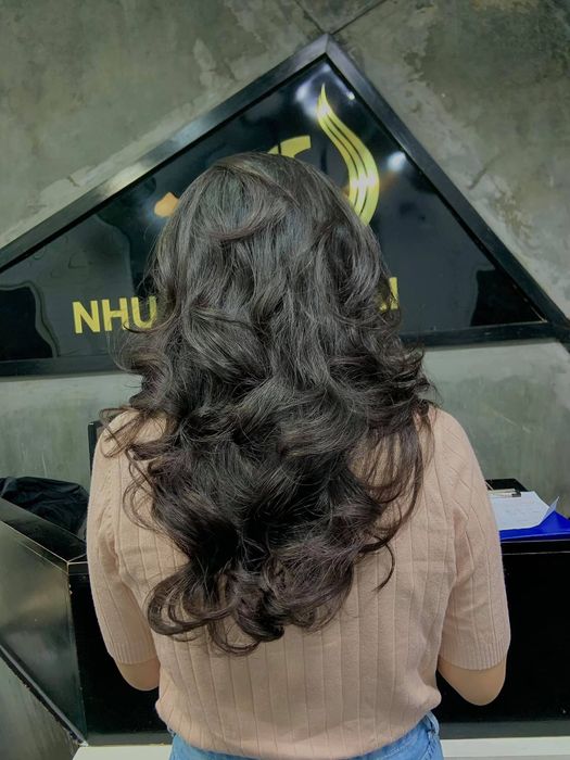 Không gian sang trọng và những kiệt tác tóc nghệ thuật tại Nhữ Quốc Hải Hair & Beauty
