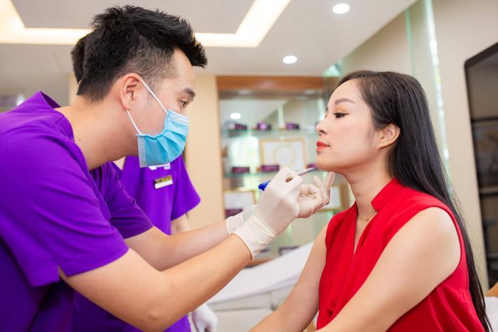Quy trình thăm khám và tư vấn chuyên sâu tại Dr Hoàng Tuấn