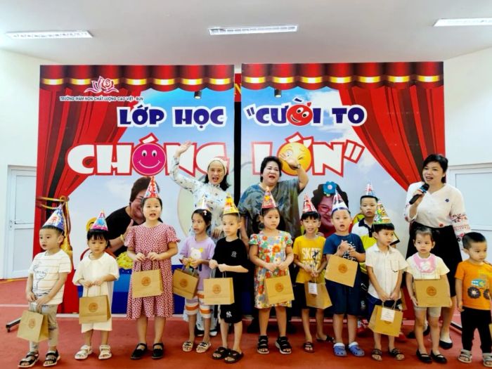 Hoạt động vui chơi sáng tạo của các bé tại Trường Mầm non Việt-Bun
