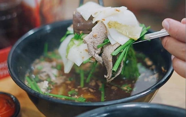 Ba Chấm Quán - Địa chỉ hủ tiếu nổi tiếng bậc nhất Quận 4