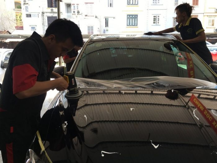 Garage ô tô Hà Thành hình ảnh 2