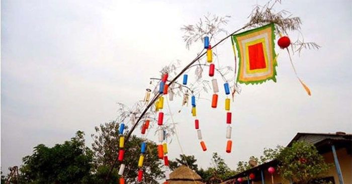 Nghi lễ hạ nêu trong ngày Khai hạ