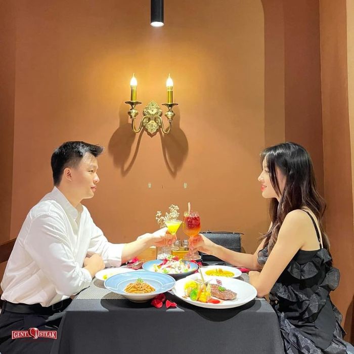 Khoảnh khắc thưởng thức ẩm thực đầy thi vị