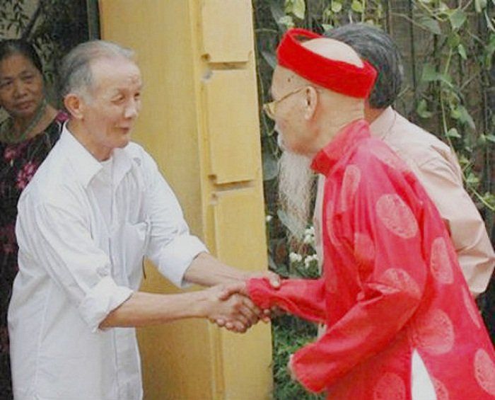 Hình ảnh ý nghĩa của tục xông đất