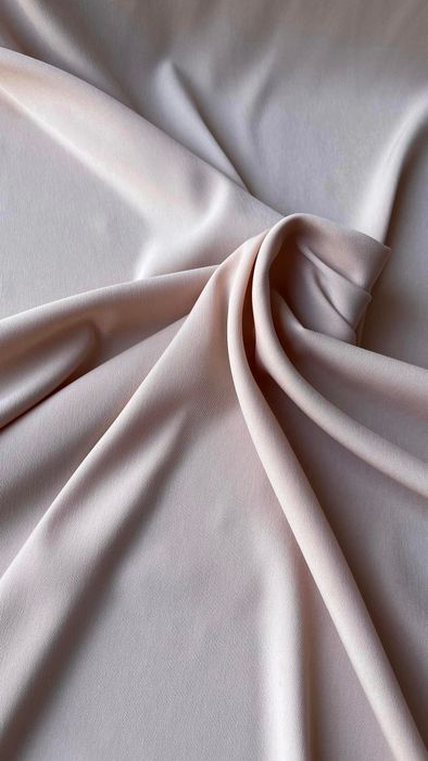 Vải Gia Nguyễn - Góc nhìn nghệ thuật qua ống kính (Ảnh 1)