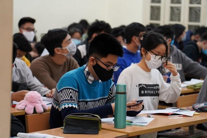 Hình ảnh đặc sắc về khuôn viên THPT Chuyên Khoa học Tự nhiên