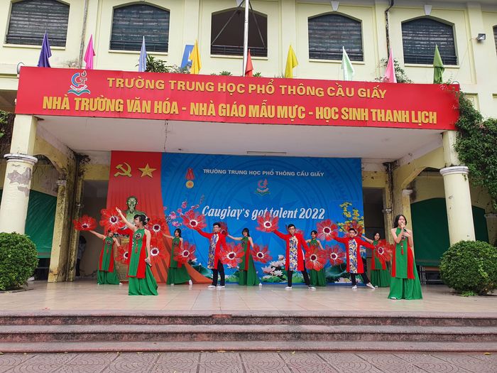 Hình ảnh ấn tượng về THPT Cầu Giấy - Ngôi trường chuẩn quốc gia với cơ sở vật chất hiện đại