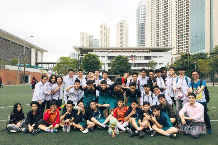 Góc nhìn độc đáo về đời sống học đường đầy sáng tạo tại THPT chuyên Hà Nội - Amsterdam