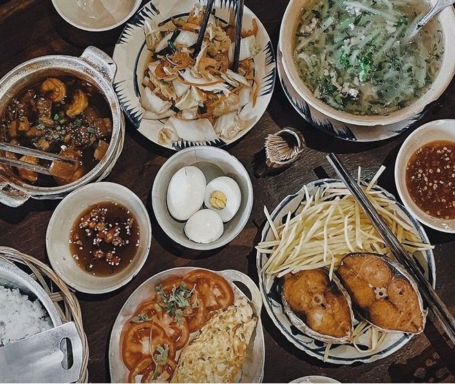 Cục Gạch Quán