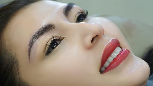 Những món ăn cần kiêng kỵ sau khi thực hiện xăm môi bạn nên biết