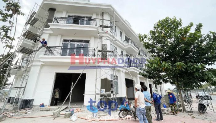 Hồng Huy Phát - Thương hiệu vàng trong lĩnh vực cửa cuốn cao cấp