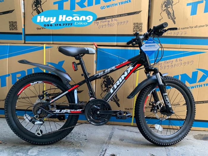 Hình ảnh thứ ba từ Huy Hoàng Bike – Nét đẹp kết hợp giữa công nghệ, phong cách và sự tiện nghi.