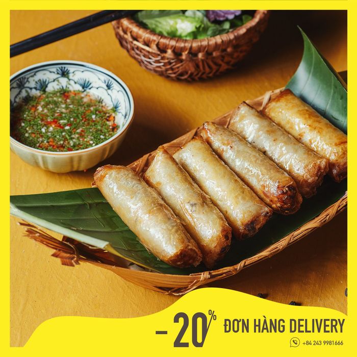 Không gian ấm cúng với chảo chả cá nghi ngút khói tại CHẢ KÁ