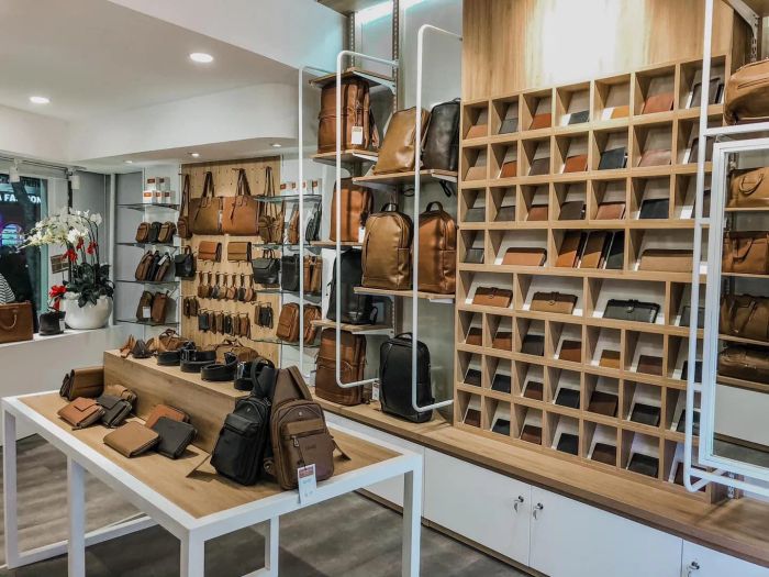 Không gian trưng bày ấn tượng tại showroom LEE&TEE