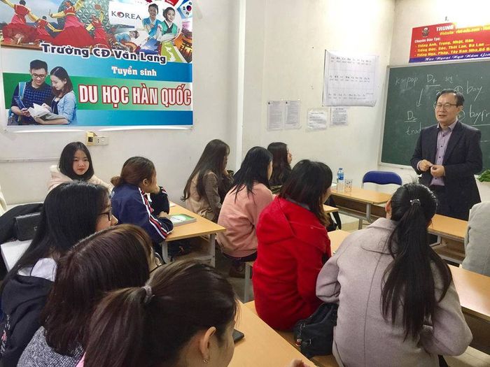 Trung tâm Ngoại Ngữ Viet-Edu - Khám phá không gian học tập hiện đại qua những hình ảnh ấn tượng
