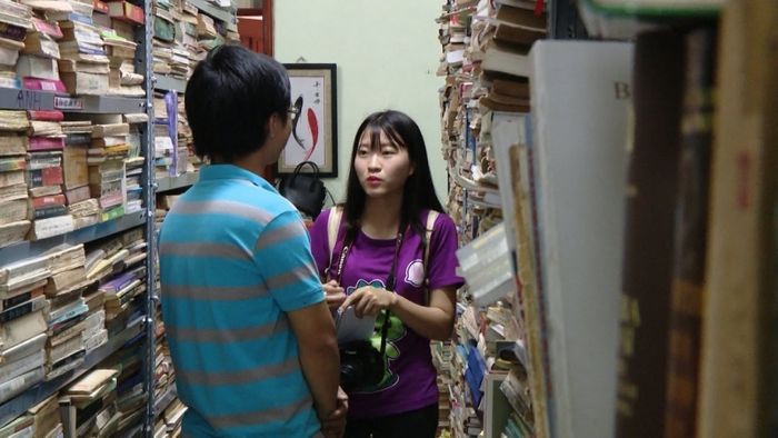 Góc phóng viên: Khám phá không gian đầy chất tri thức tại Sách cũ Hà Thành