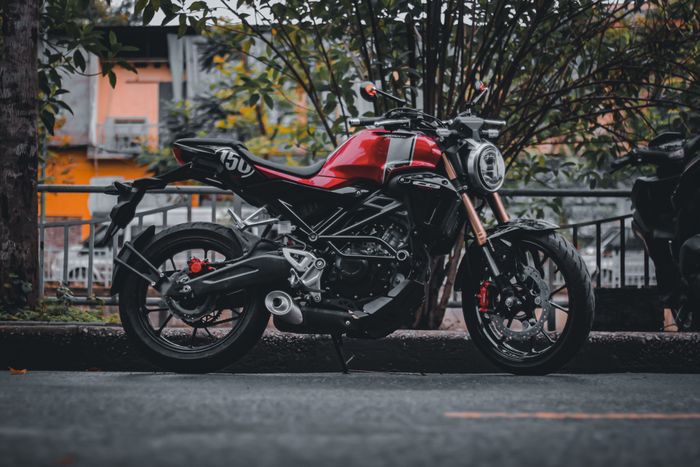Không gian trưng bày phụ tùng đa dạng tại Tami Motorcycle