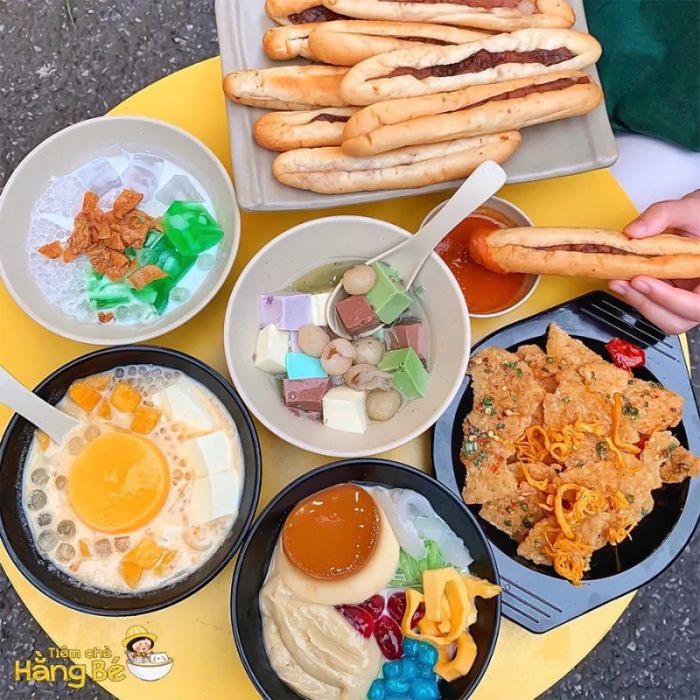 Không gian ấm cúng và những món chè đặc biệt
