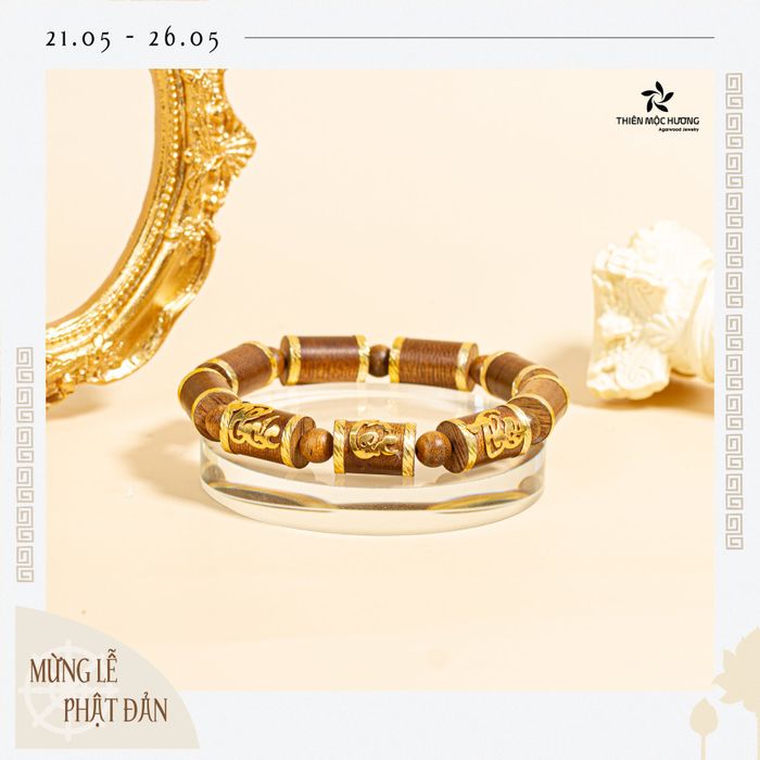 Thiên Mộc Hương - Ảnh 1: Vẻ đẹp sang trọng và tinh tế của trầm hương thiên nhiên.