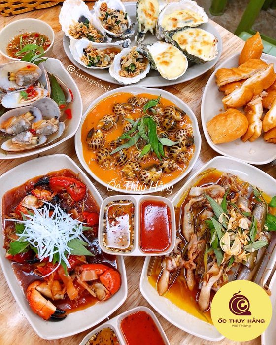 Hình ảnh món ngon đặc trưng tại Ốc Thuý Hằng