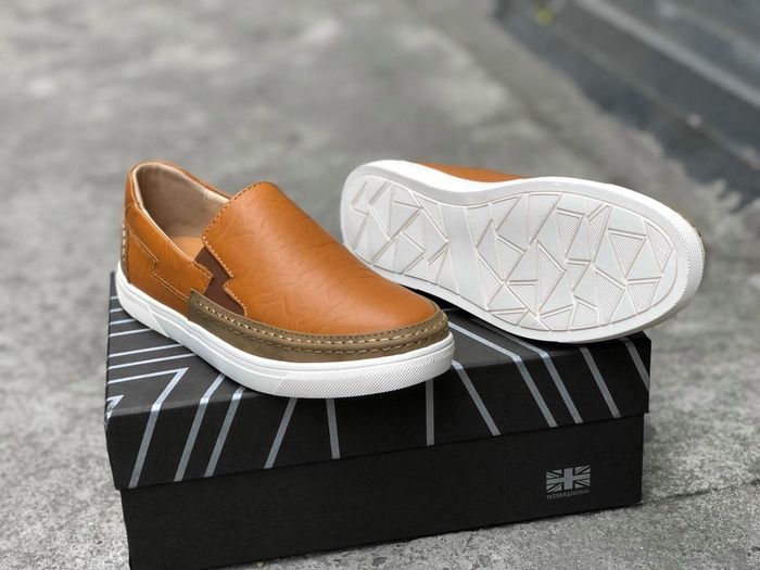 Không gian trưng bày ấn tượng tại Giaynam.com - Ảnh 3