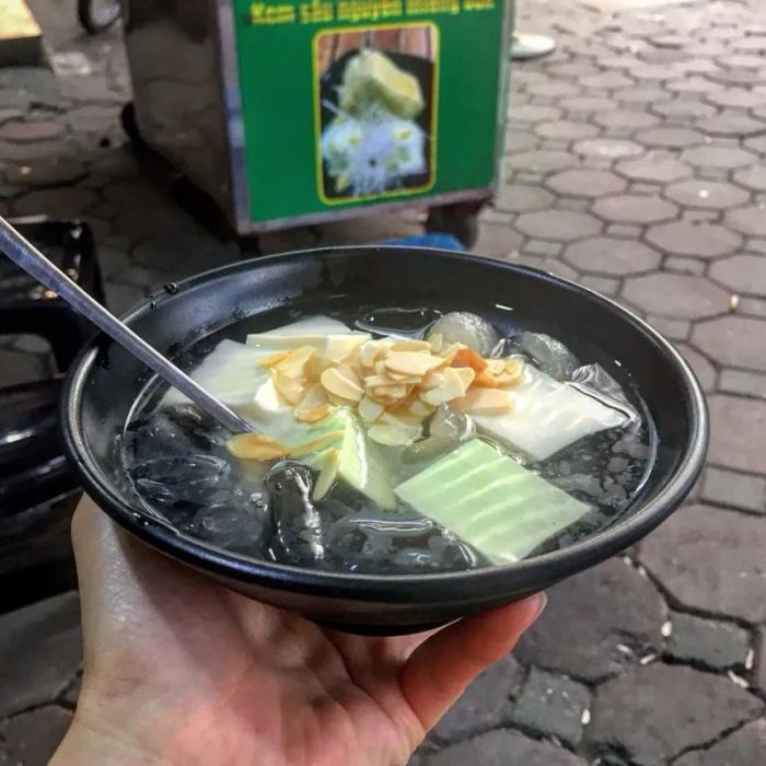 Hình ảnh chè khúc bạch tại Cafe Hiến