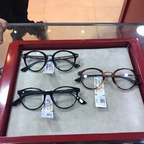 Không gian sang trọng tại Eyewear STORE