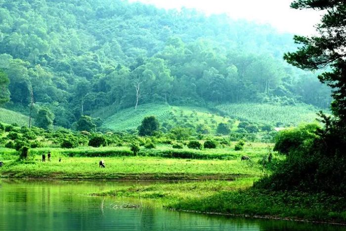 Khu du lịch Khuôn Thần ảnh 1