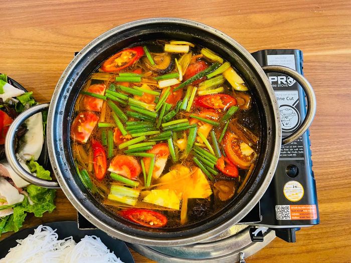Nước lẩu thơm ngon, đậm đà