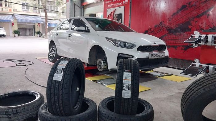 Đại lý phân phối và thay thế lốp ô tô Đông Trọng Thịnh hình ảnh 2