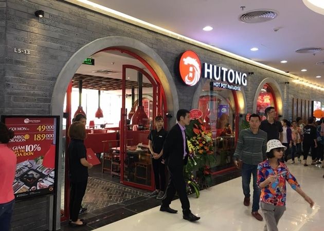 Hutong - góc phố Hồng Kông cổ kính giữa lòng Sài Gòn với không gian trang trí tinh tế khiến thực khách ngỡ ngàng ngay từ lần đầu ghé thăm