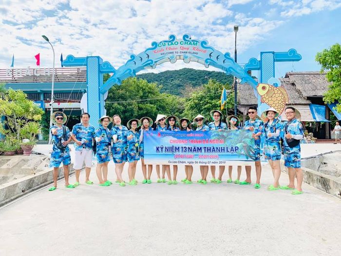 CÔNG TY DU LỊCH BIỂN NGỌC Hình Ảnh 1