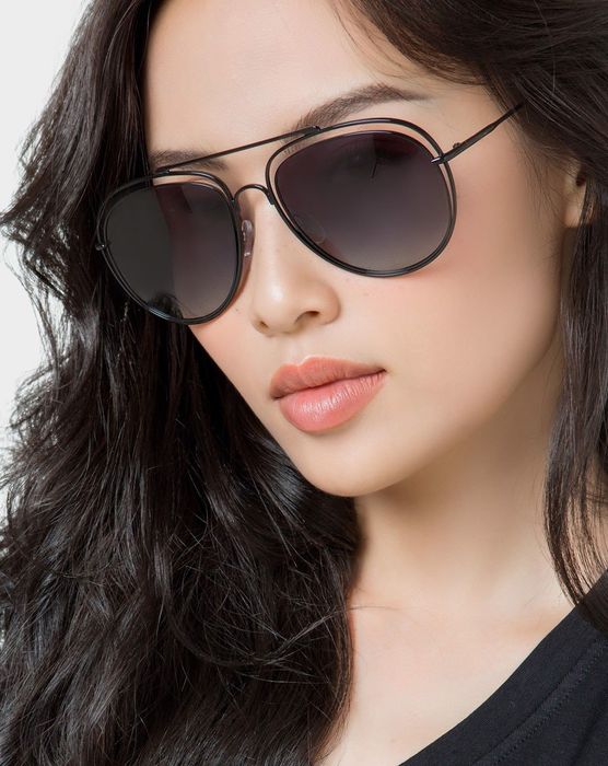 Bộ sưu tập kính mát thời trang tại Juno