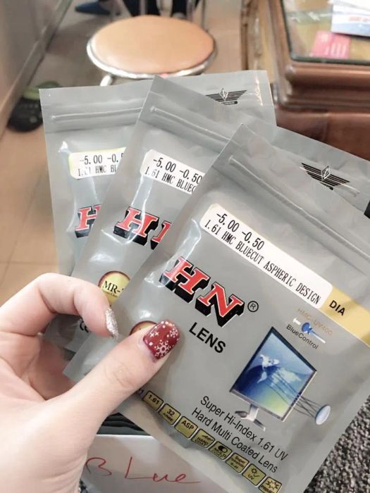 Hình ảnh không gian tư vấn chuyên nghiệp tại Kính Mắt Anna