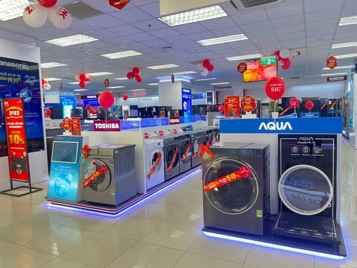 Không gian trưng bày sang trọng tại Nguyễn Kim